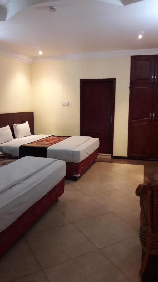 Biraj International Hotel Kampala Ngoại thất bức ảnh